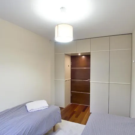 Family Parking 2 Bathrooms 300 M Sea