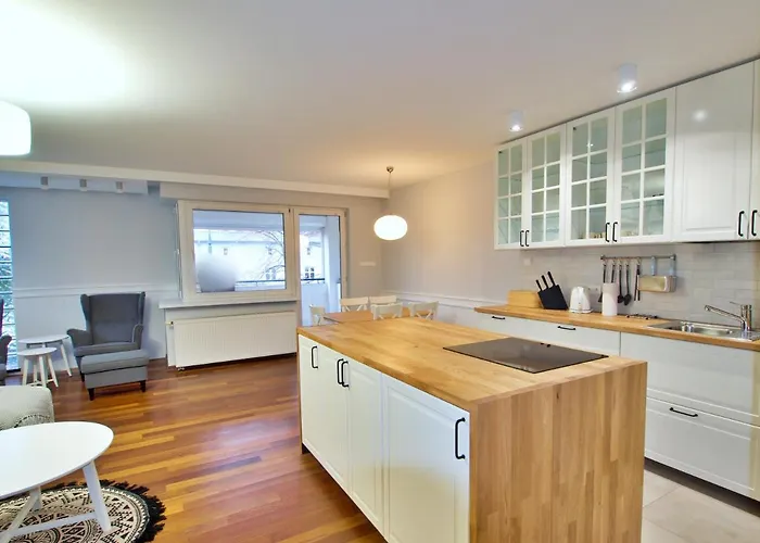 شقة Family Parking 2 Bathrooms 300 M Sea *